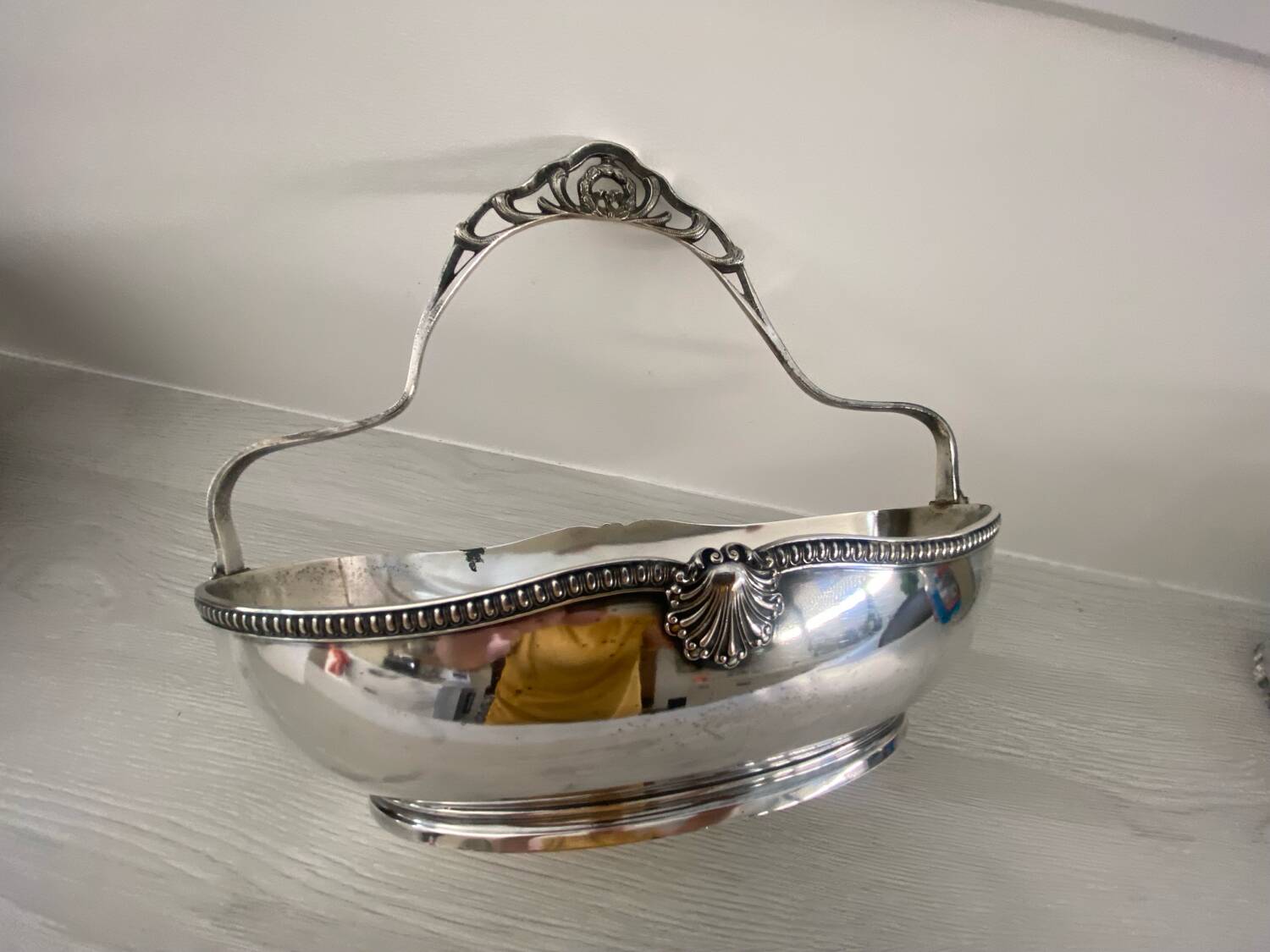 Silver-plated metal basket with Phenix silver hallmarks