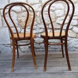 Pair of chairs bistro Thonet No.18 circa 1920