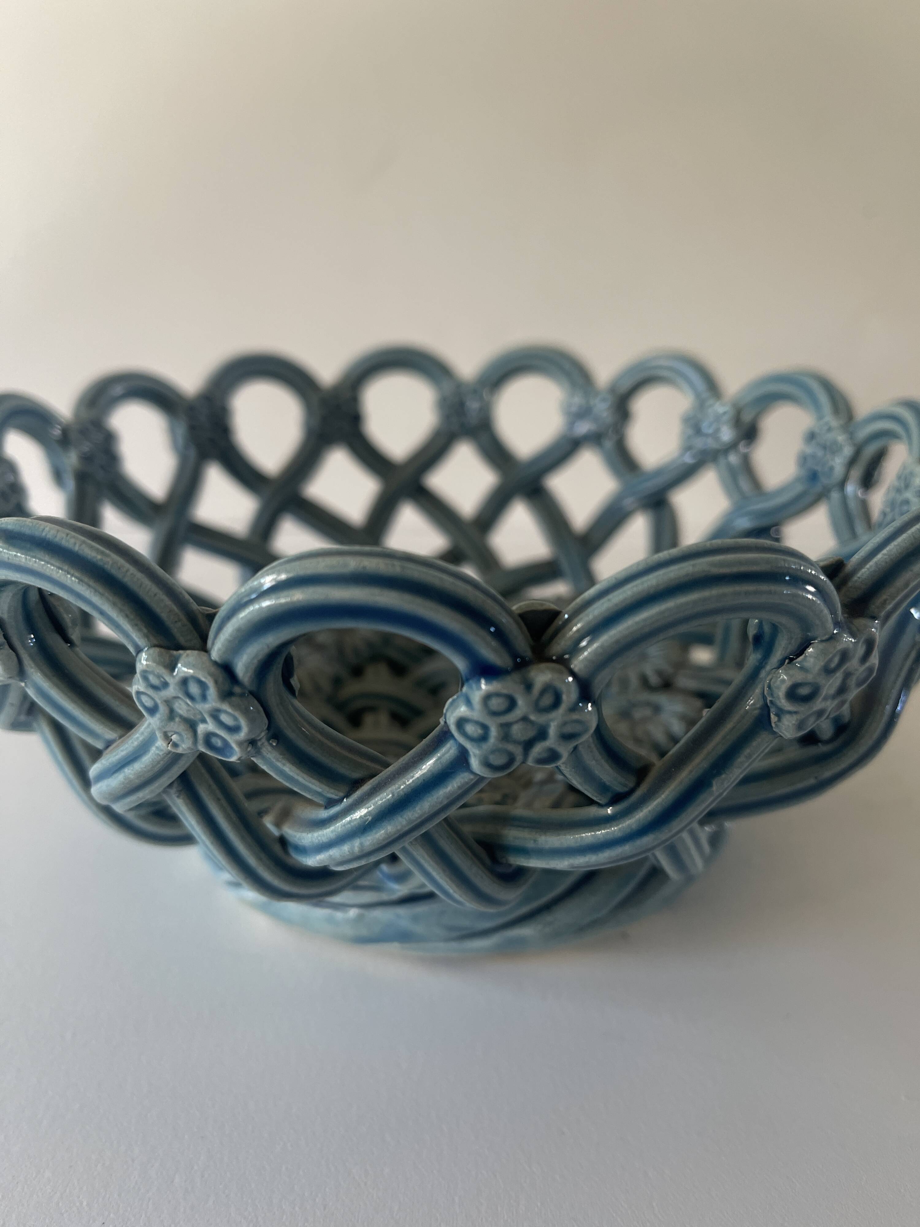 Round braided ceramic bowl by Pichon Uzés