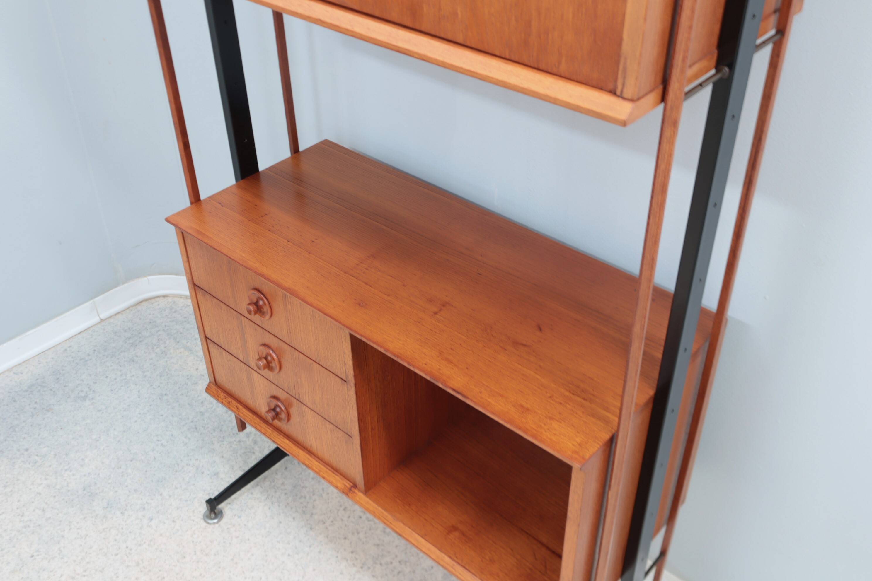 Mid century modular blonde teak bookcase 1960s