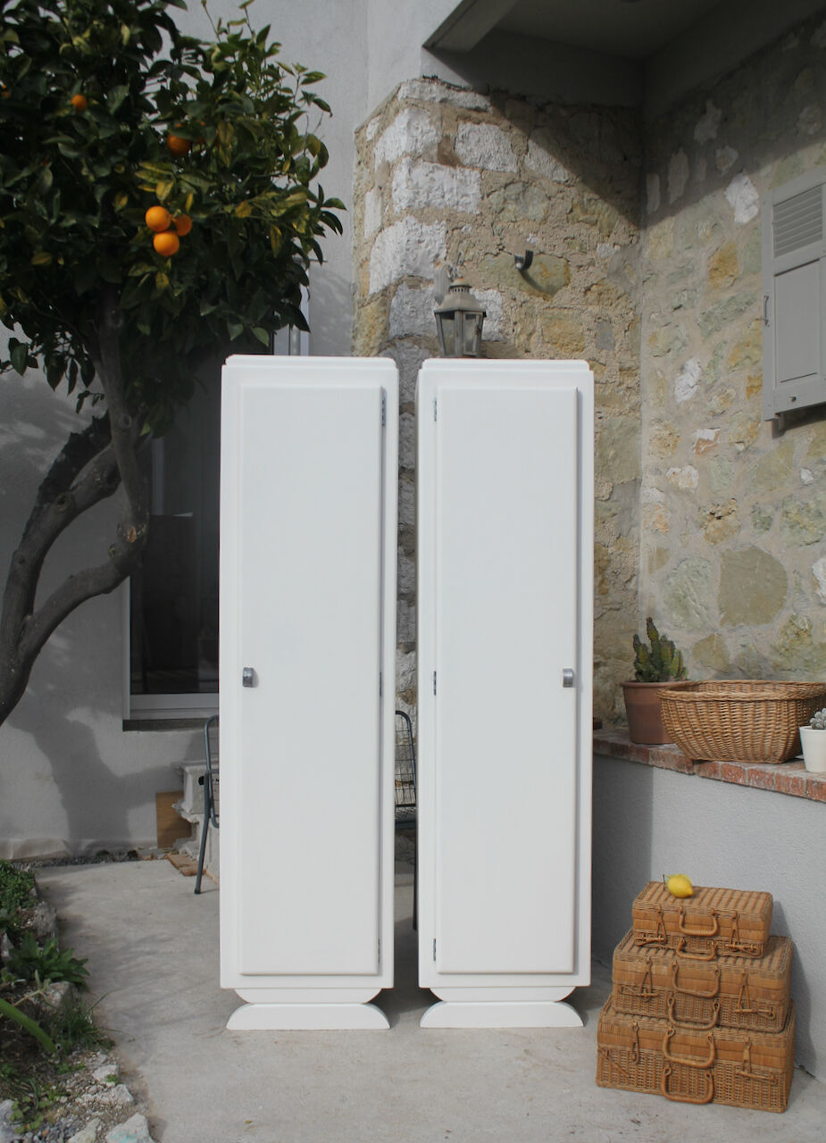 Art deco maid in solid wood