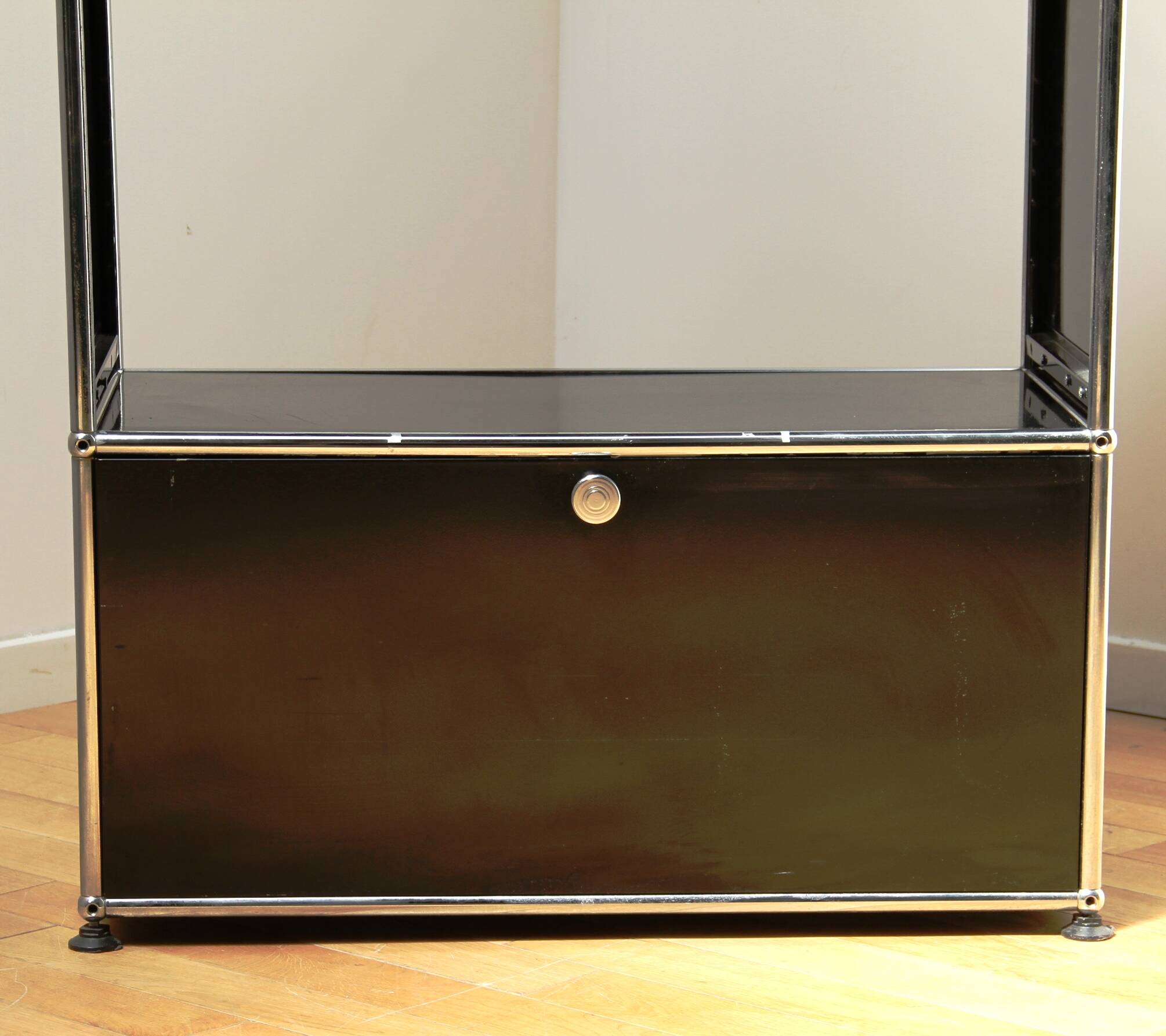 USM Haller storage unit