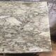 Ancien buffet en bois, marbre blanc
