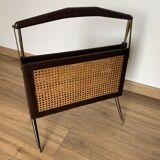 Folding magazine rack