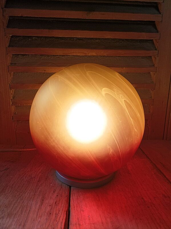 Bedside ball lamp in glass