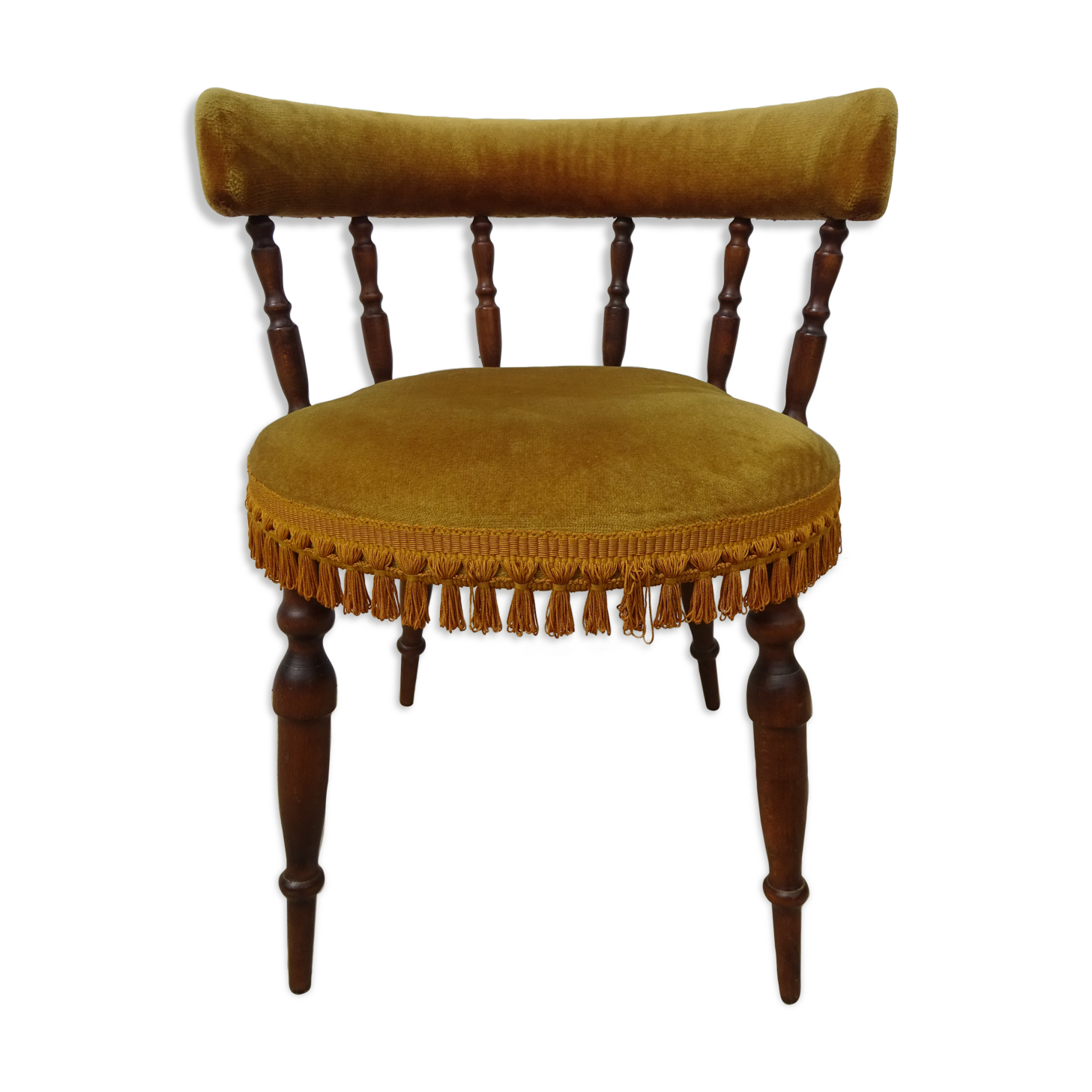 Chaise en noyer et velours franges assorties couleur or