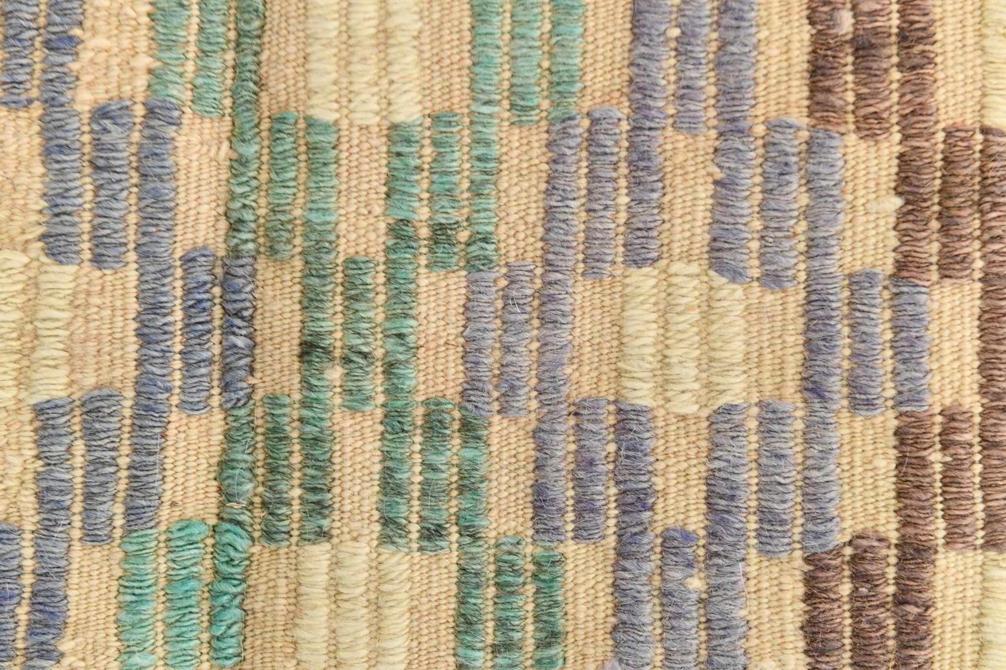 Kilim Vintage Anatolien, Rayures Tribales et Motifs Géométriques Pastel