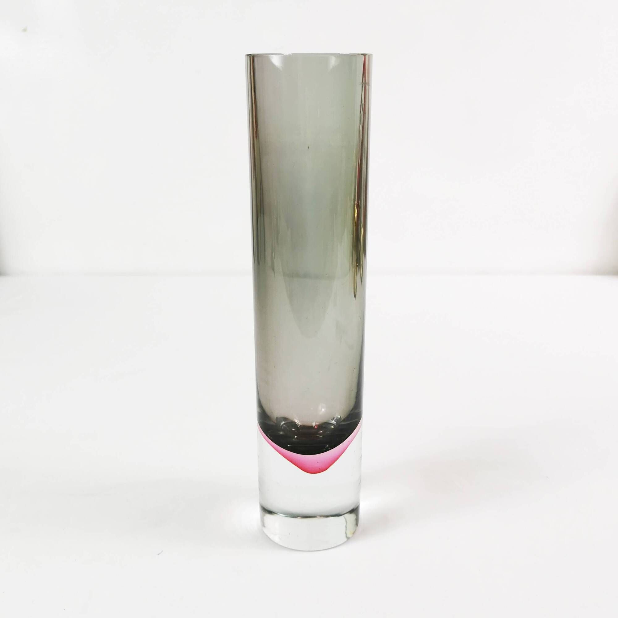 Minimalist glass vase Sommerso, designed by Flavio Poli, Italy, 1960s.