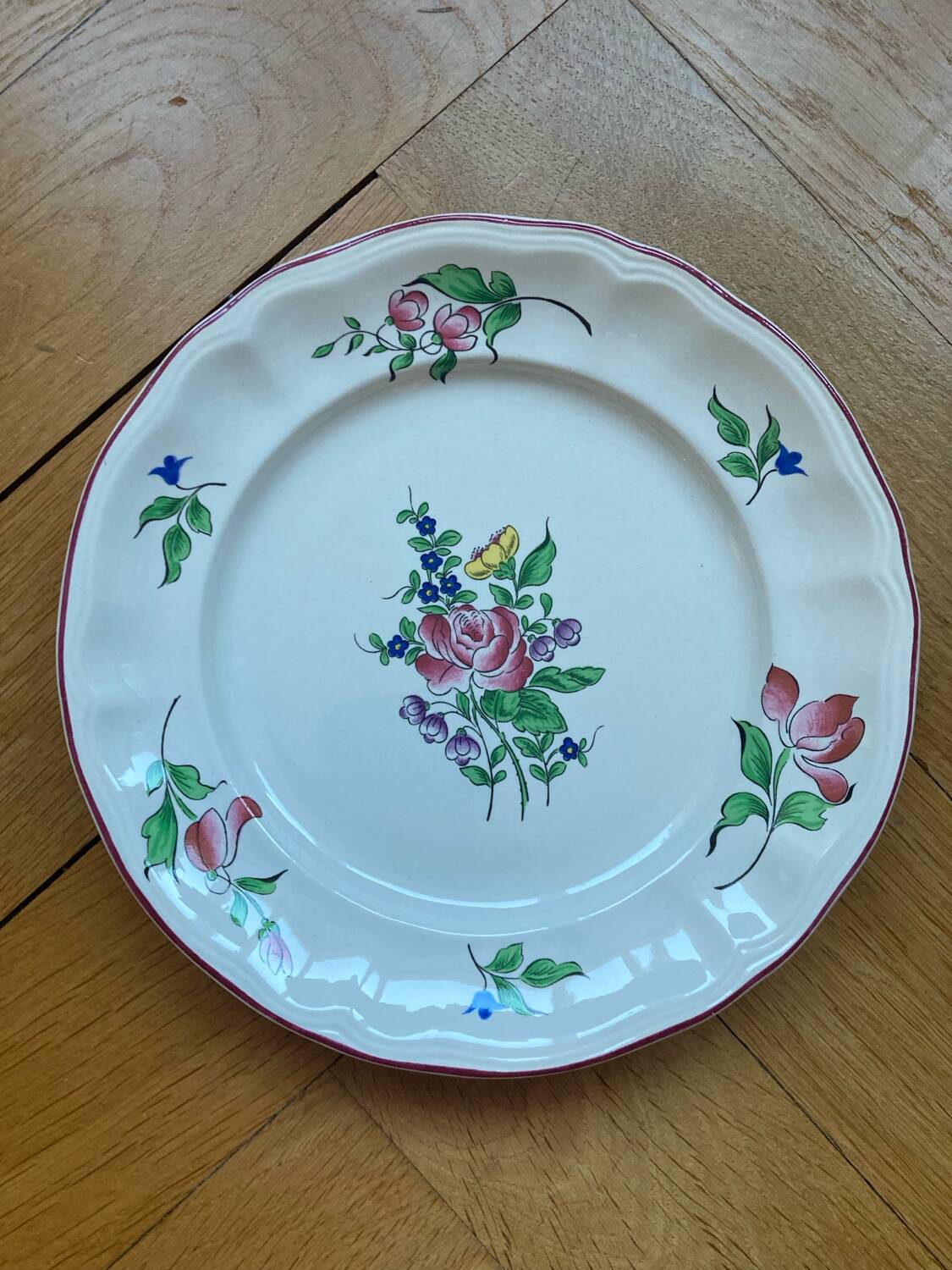 Assiettes dessert Luneville KG décor fleurs roses