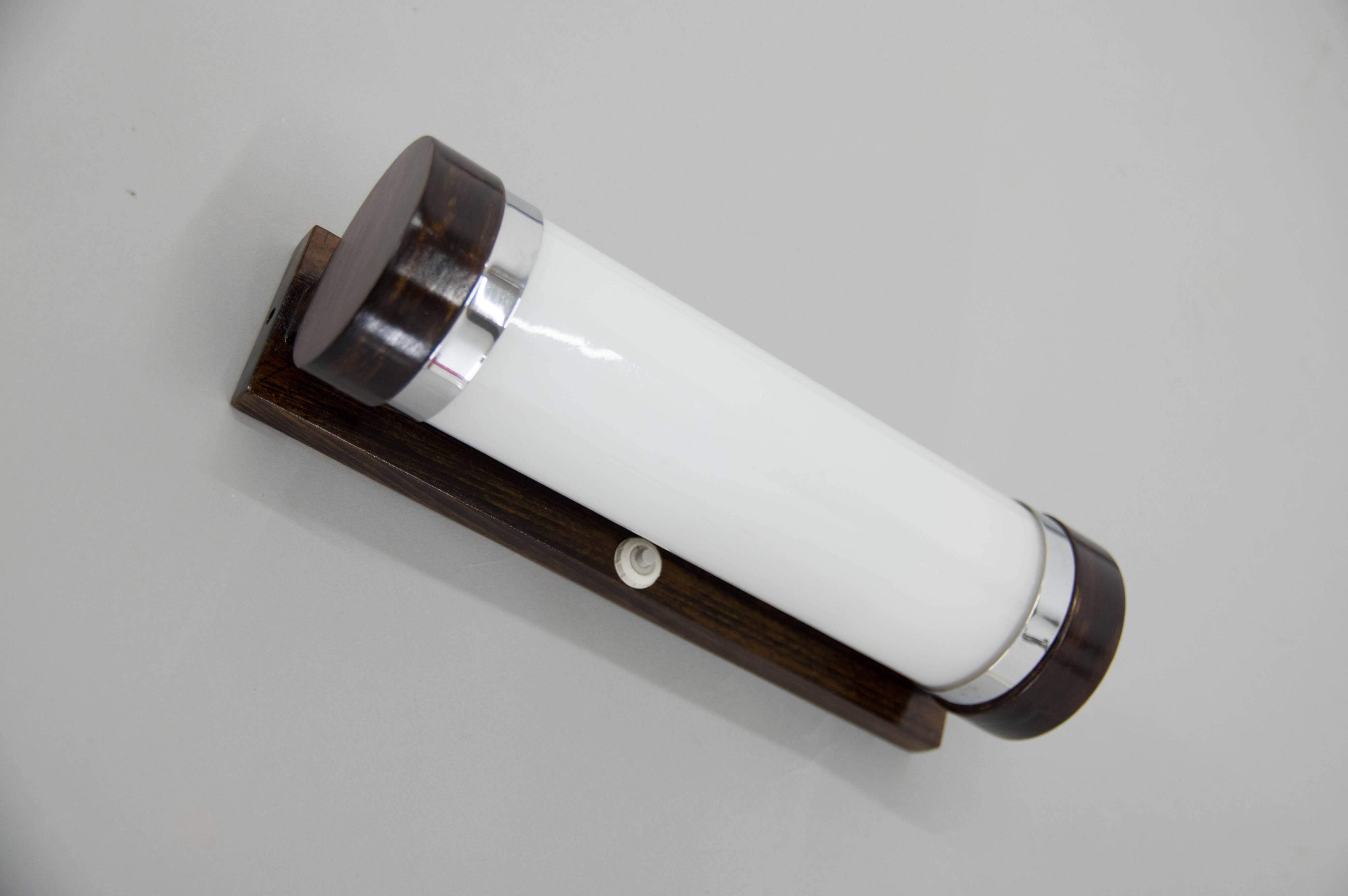 Art Deco / Functionalist Wall Light, 1930s, Restored