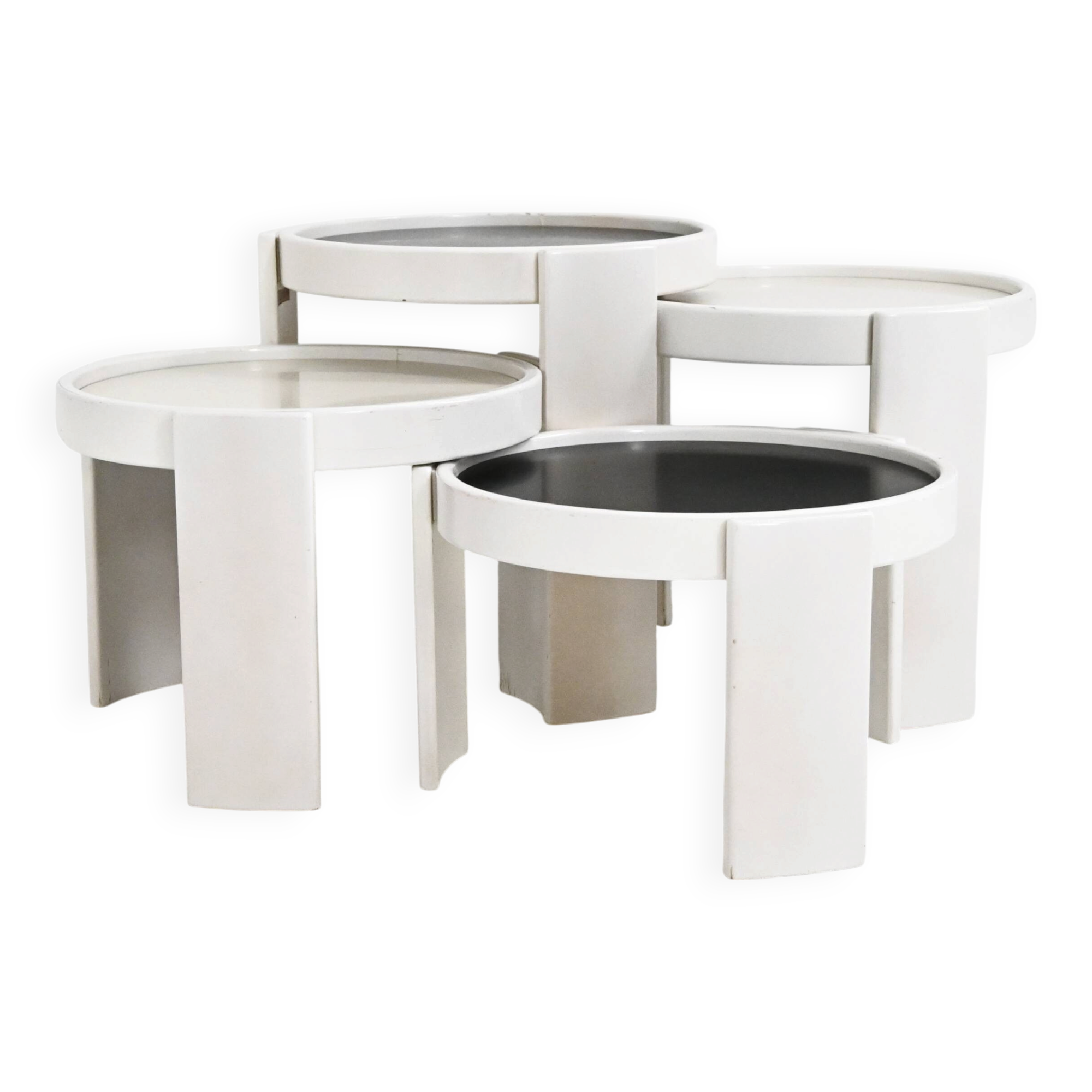 Nest tables model 780, created by Gianfranco Frattini for Cassina, year