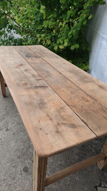 Farmhouse table