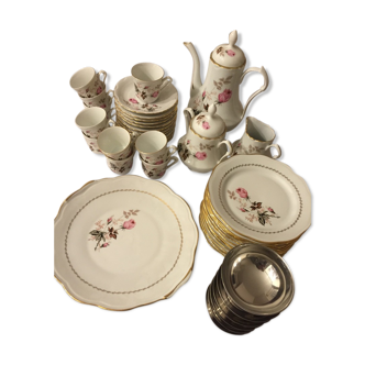 Porcelain coffee and dessert service