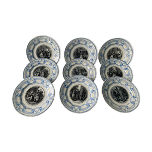 9 assiettes à dessert noires et