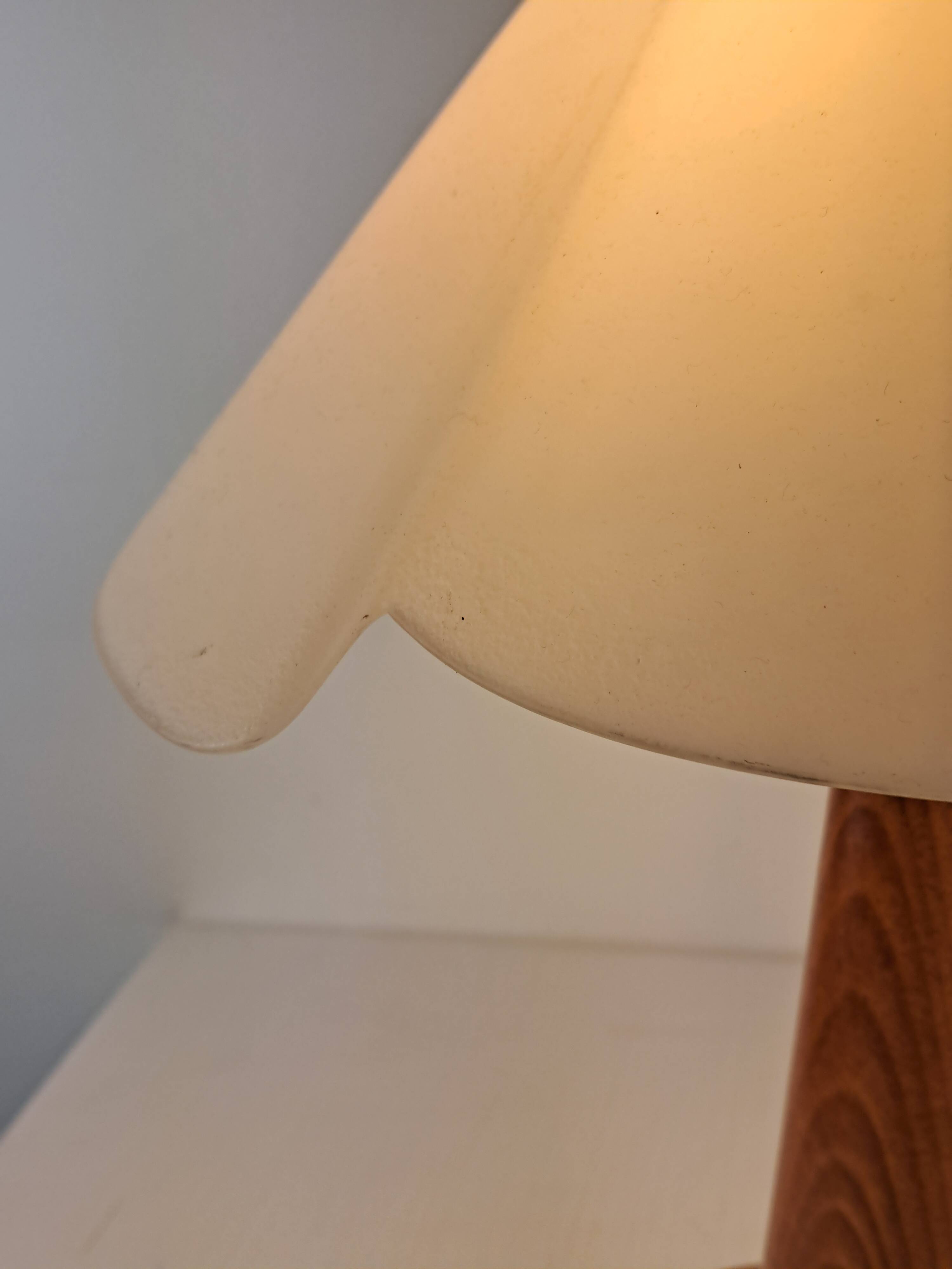 Vintage hem glass lampshade bedside lamp