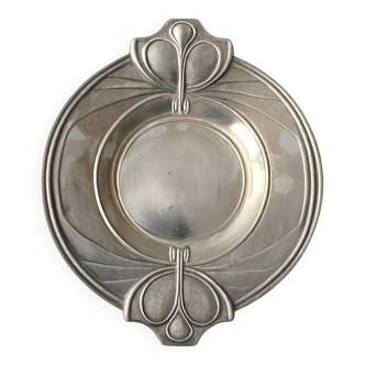 Antique bowl in Art Nouveau style, circa 1900–1920. Beautiful shape.