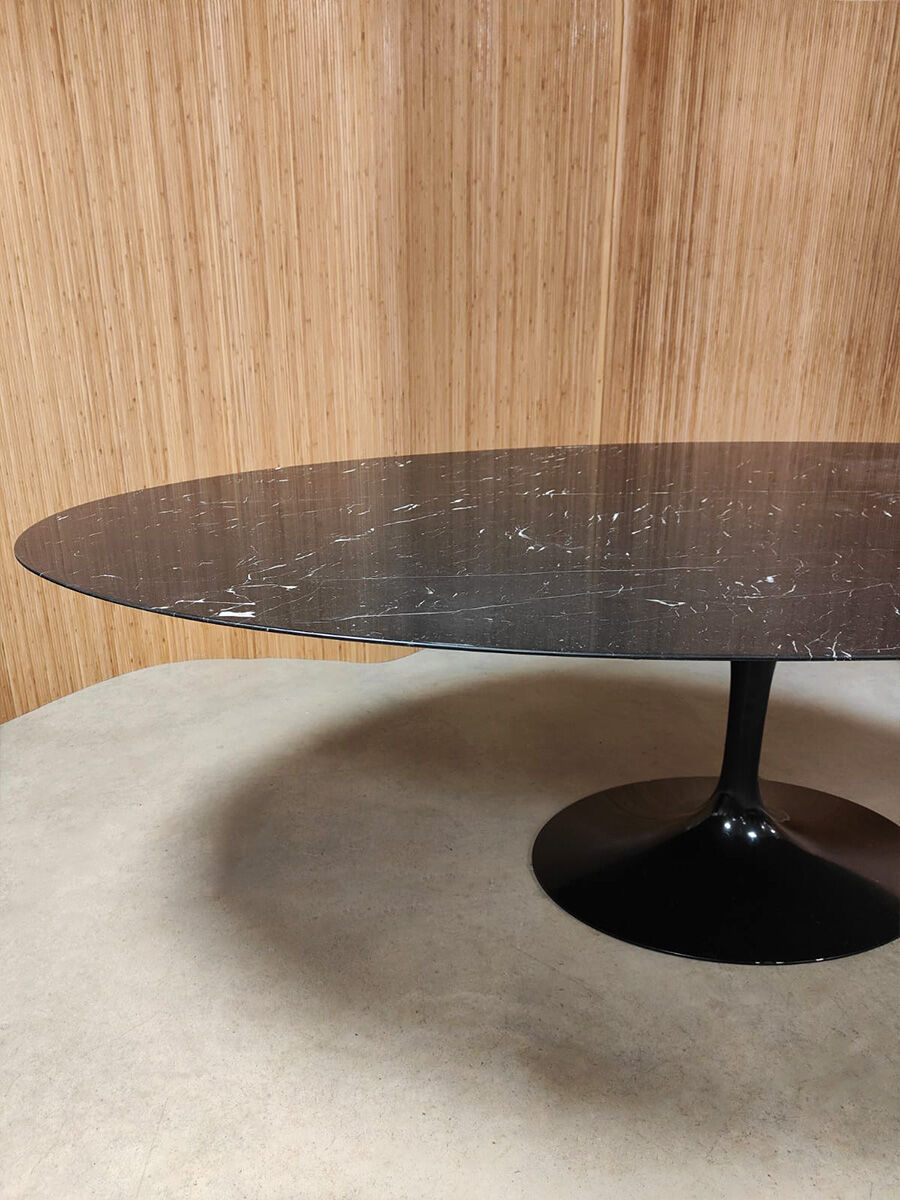 Vintage Eero Saarinen Knoll oval tulip marble dining table