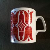 6 vintage Staffordhire mugs