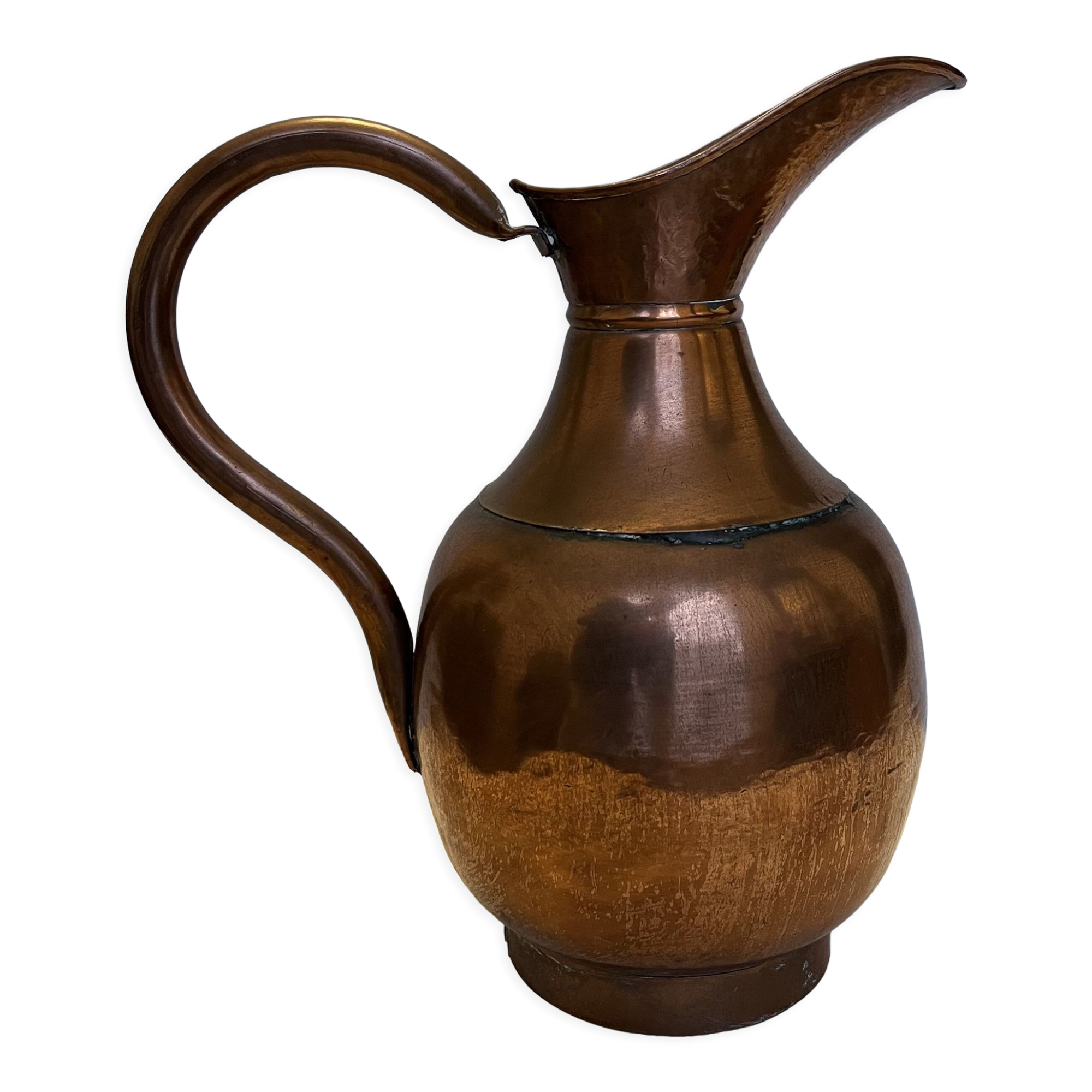 Cruche en cuivre