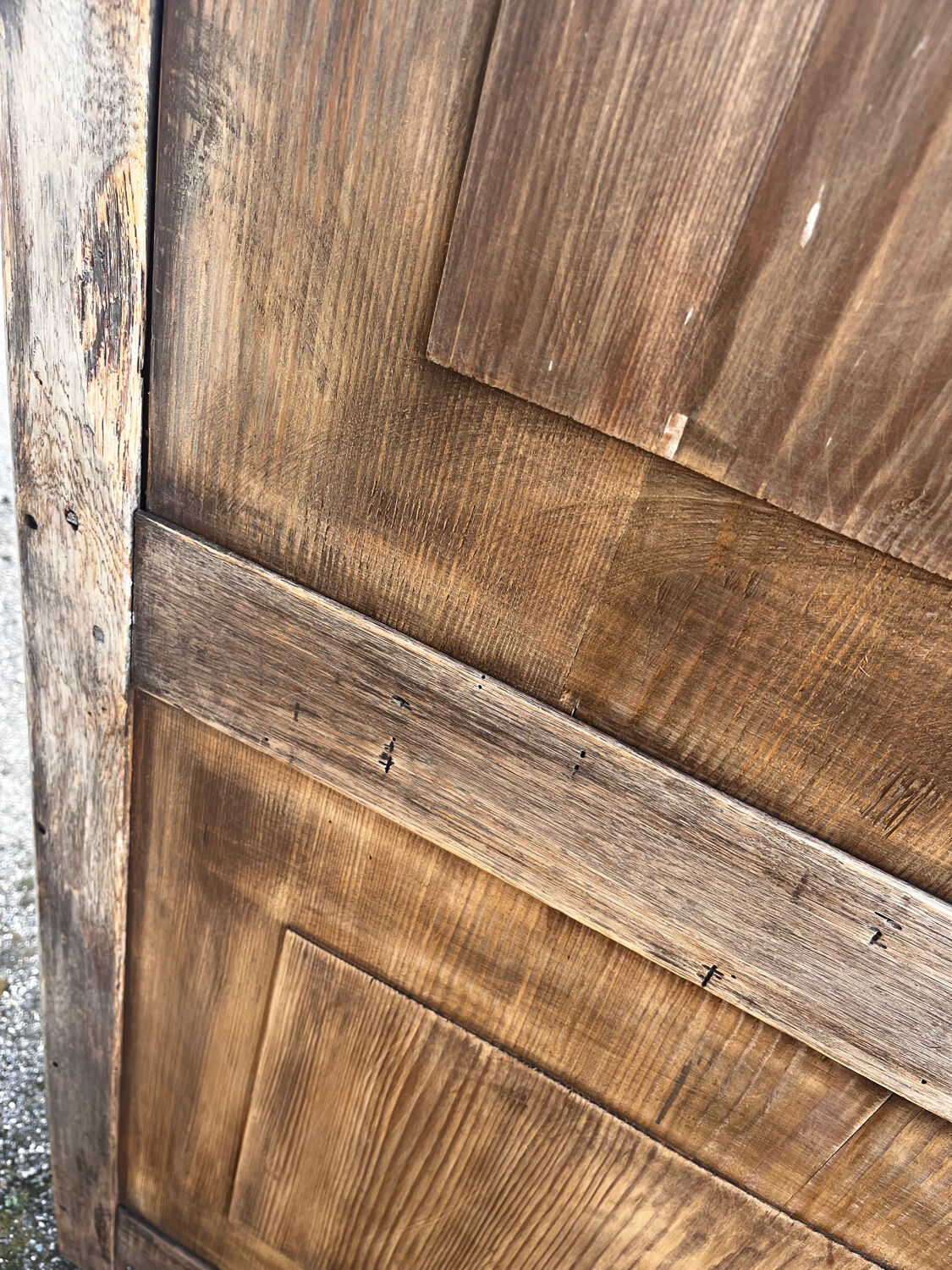 Antique oak bonnetière