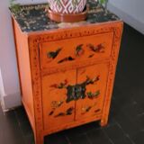 Hand-painted lacquered Chinese bedside table