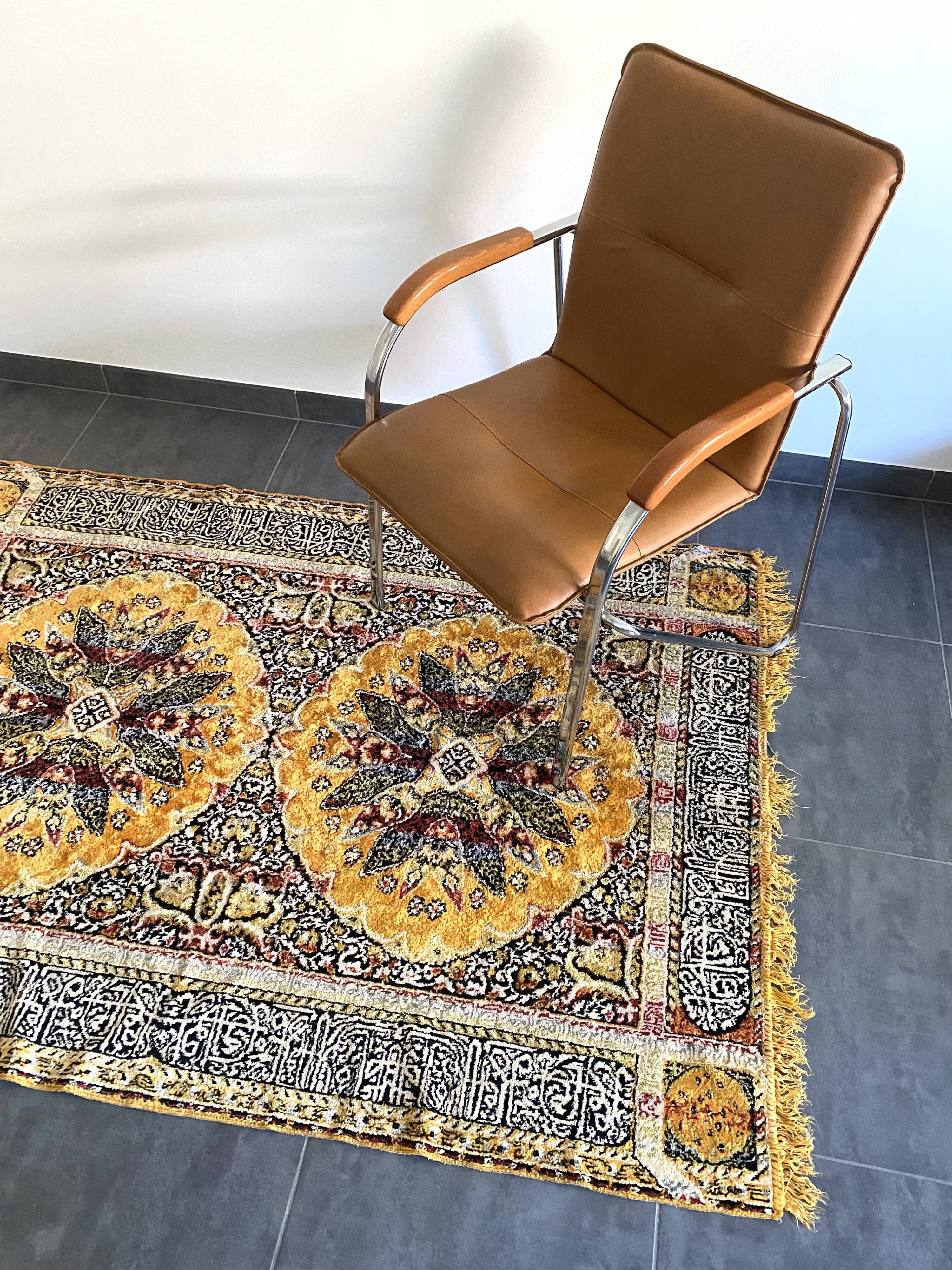 Silky vintage oriental rug 116X168 cm