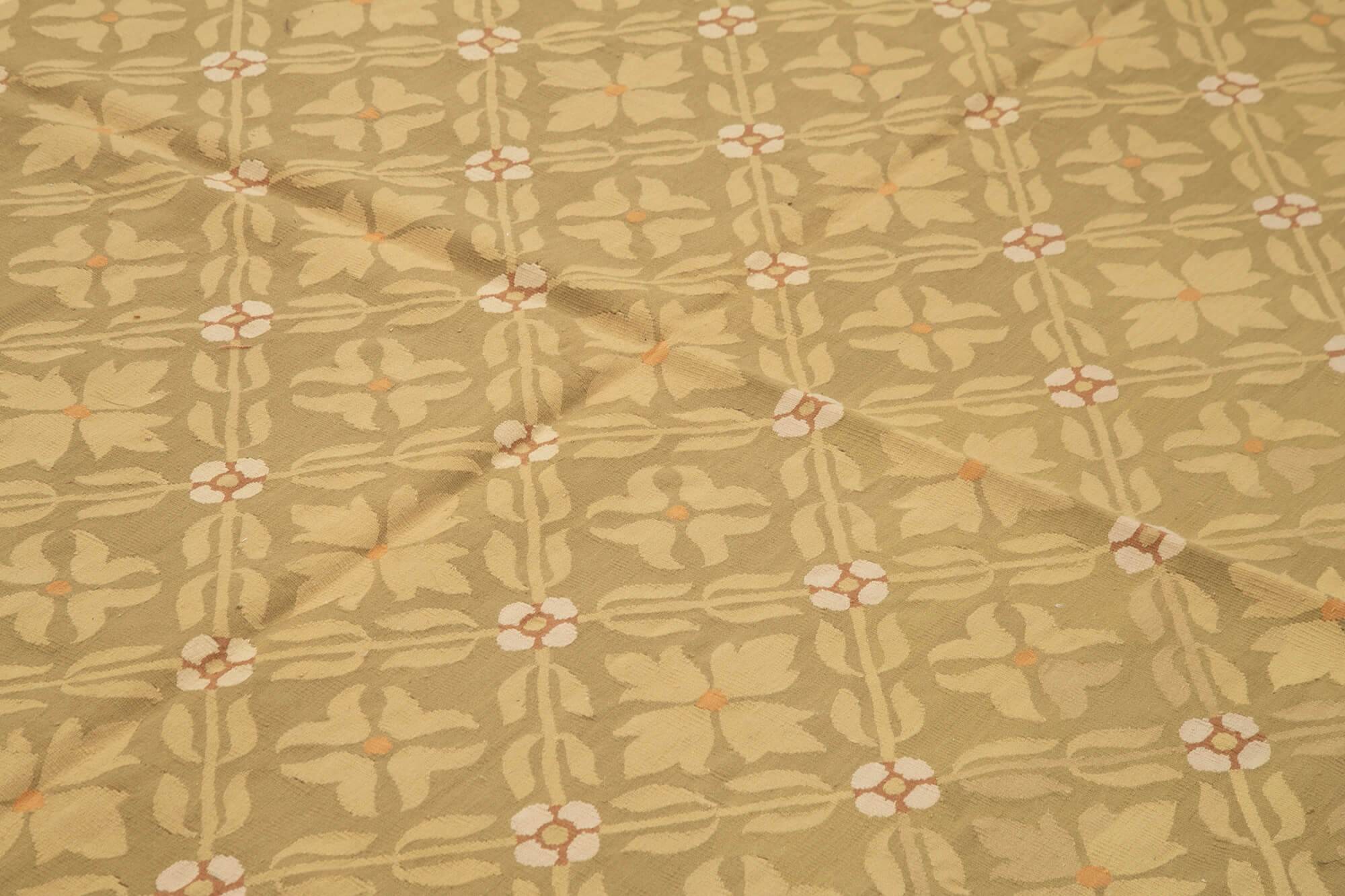 Handmade European Vintage Aubusson Kilim 261 cm x 363 cm