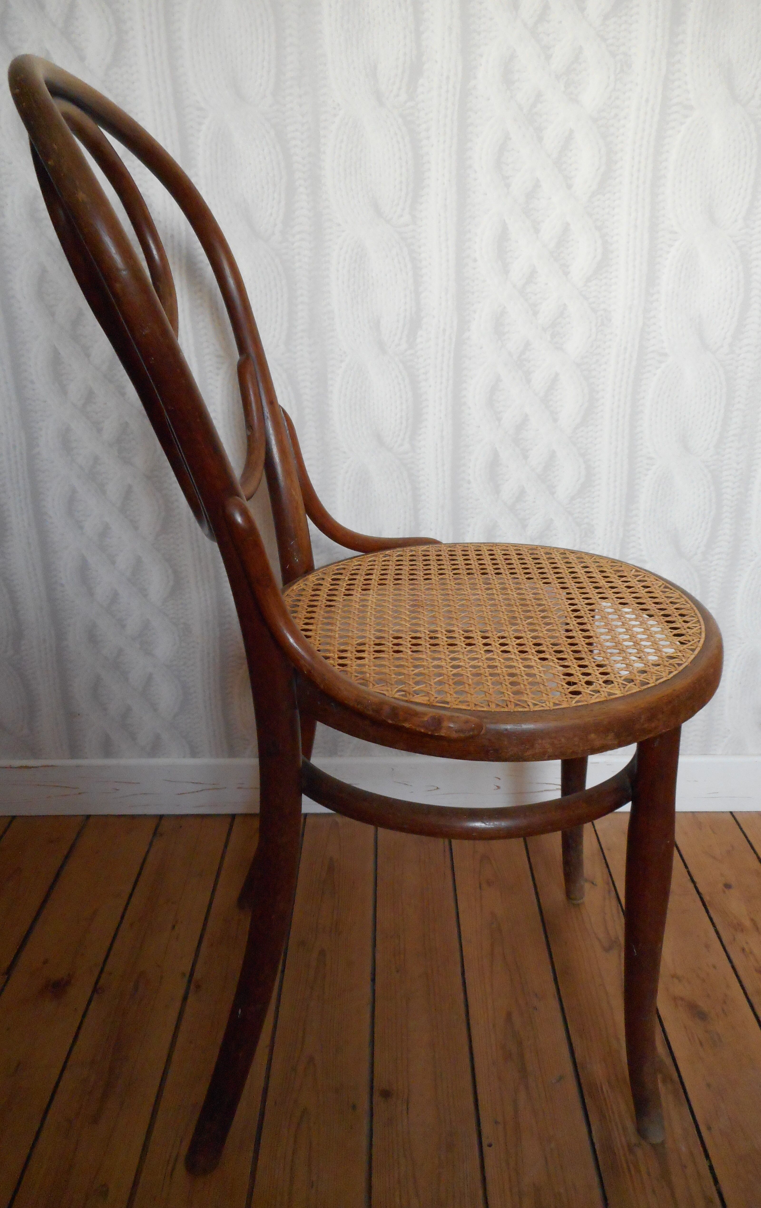 Chair 'omega' Thonet no.20