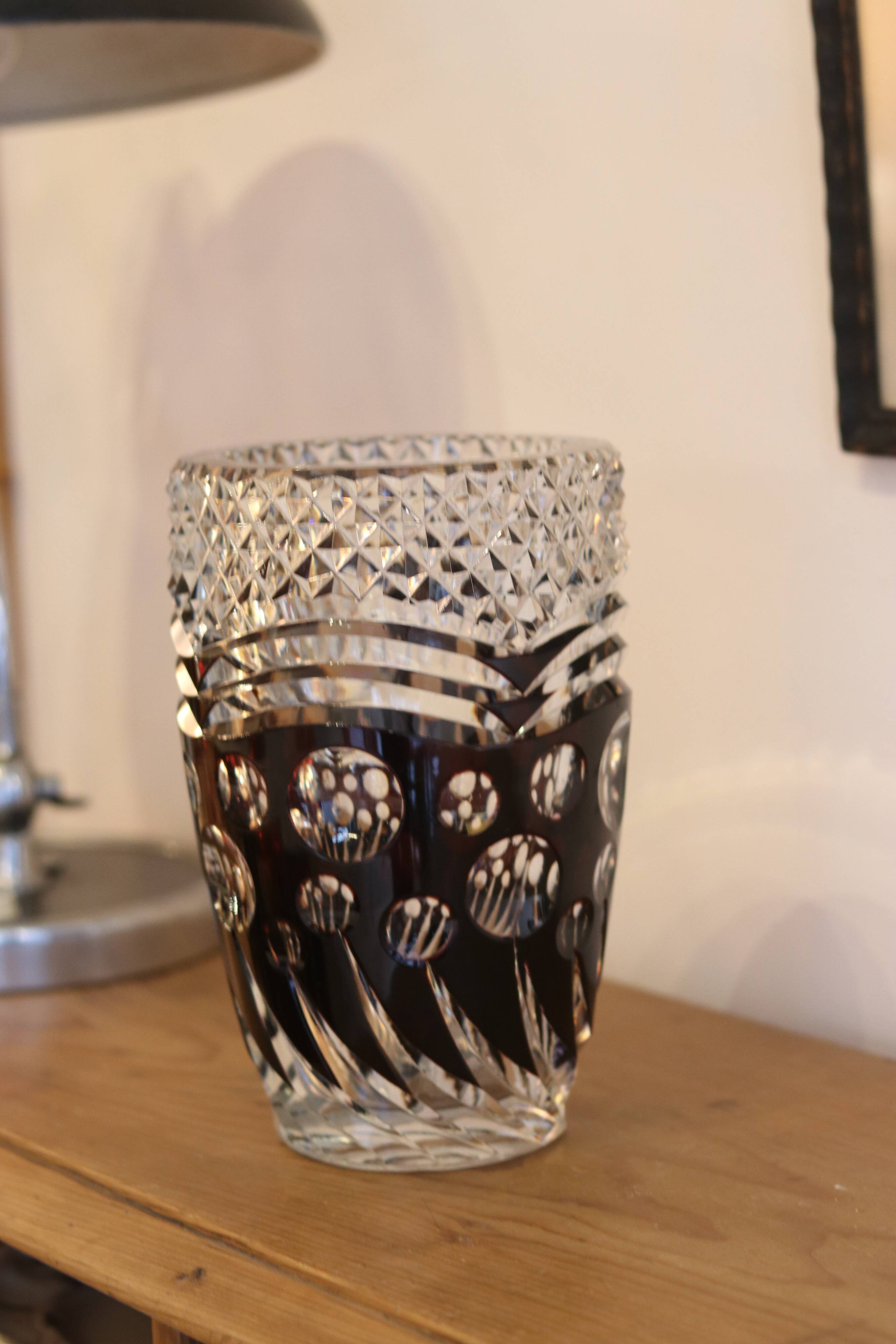 Art Deco vase in two-tone black and clear crystal, Val-Saint-Lambert, circa 19