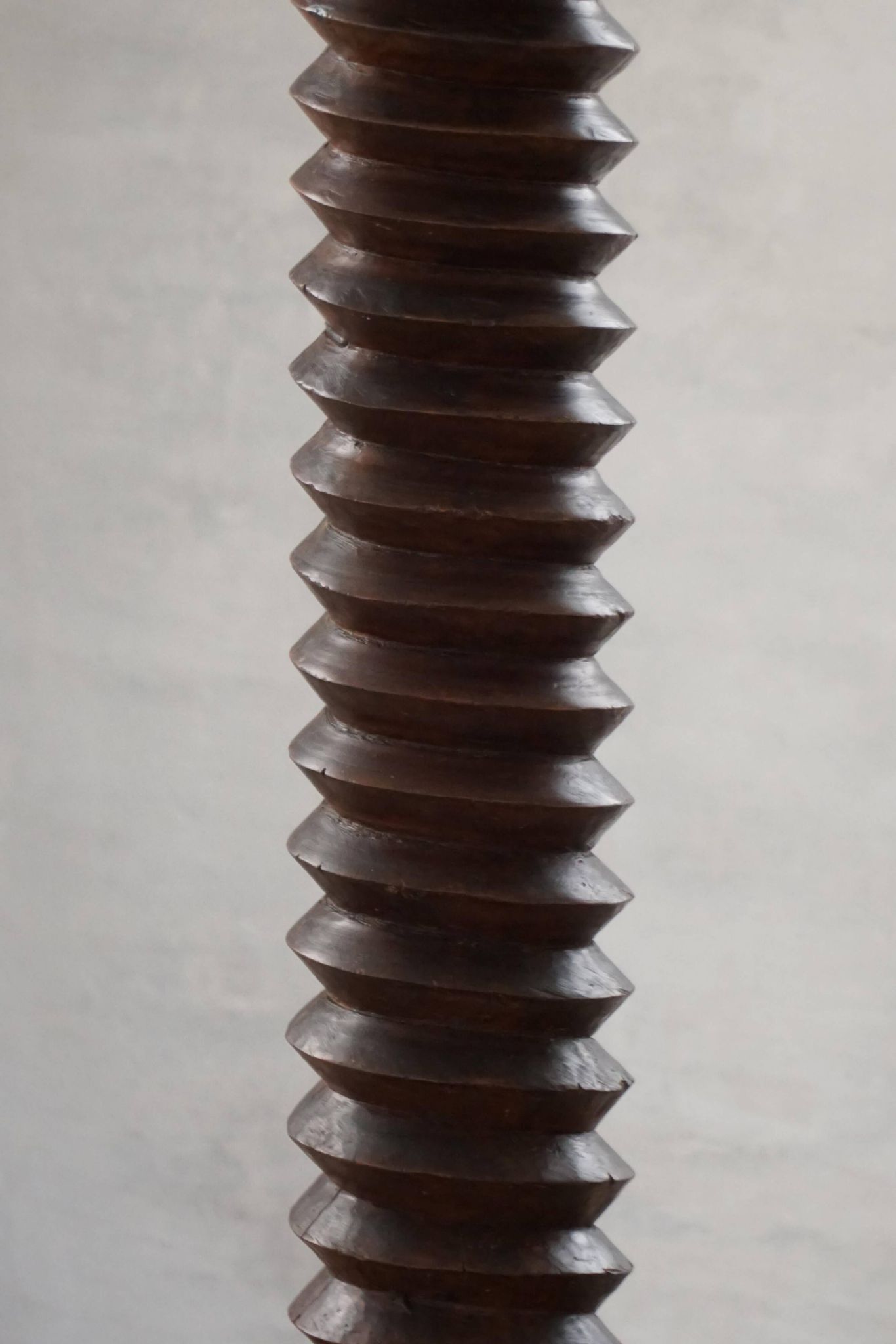 19th-century sculptural French wine press in solid wood / pedestal