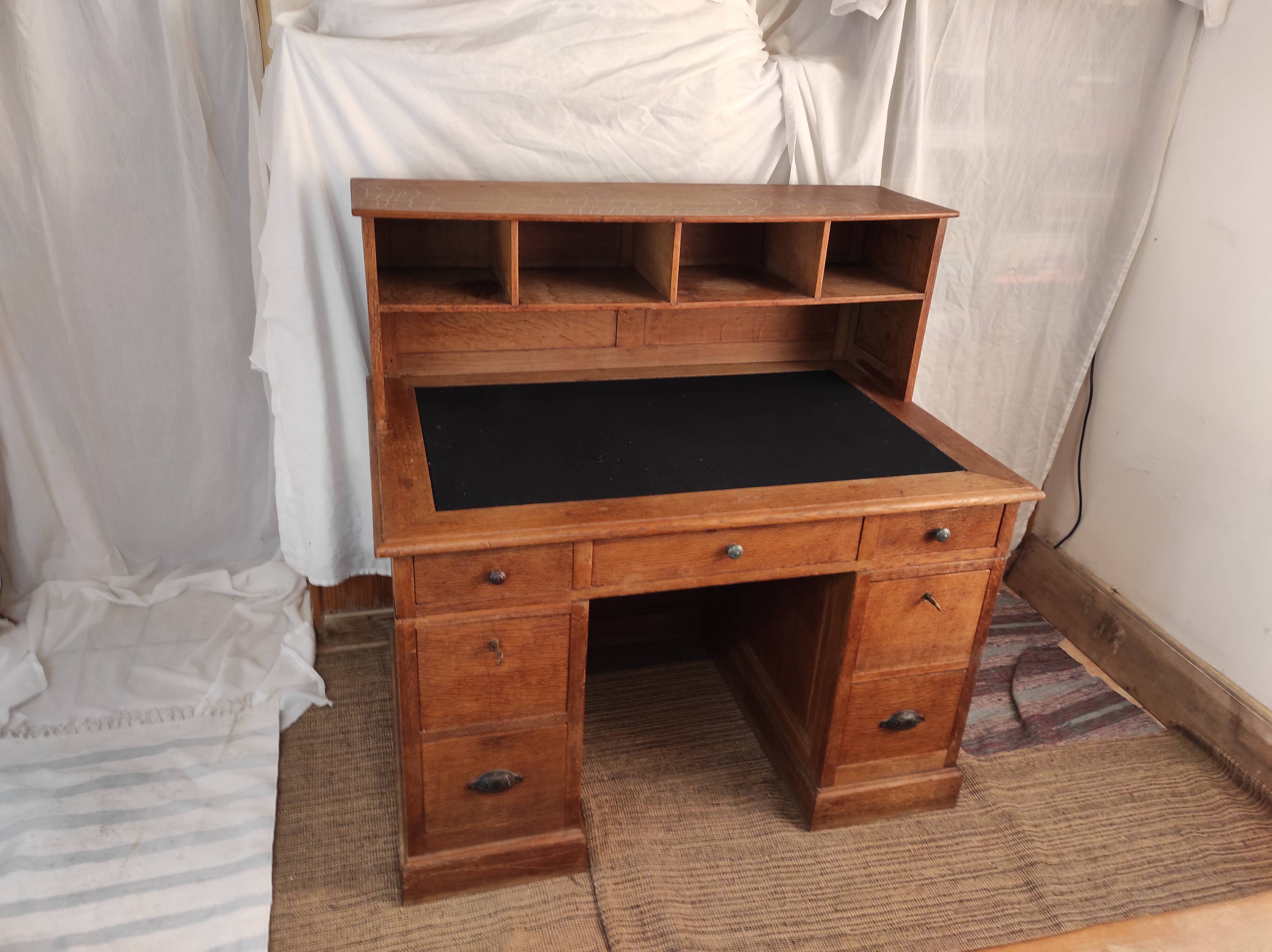Oak stepped office 1900