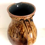 Drip sandstone broc