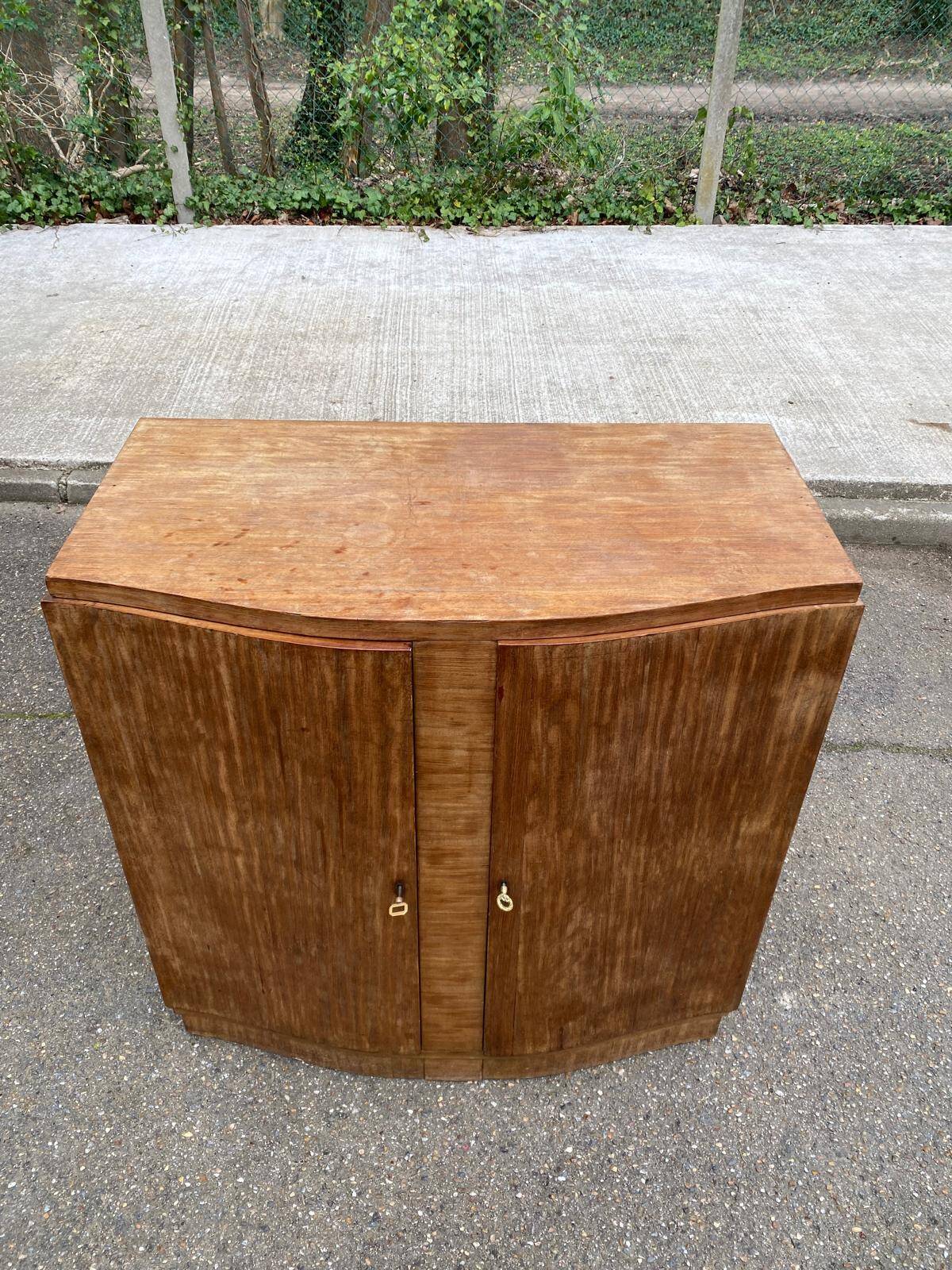1960s wooden Art Deco buffet with 2 doors