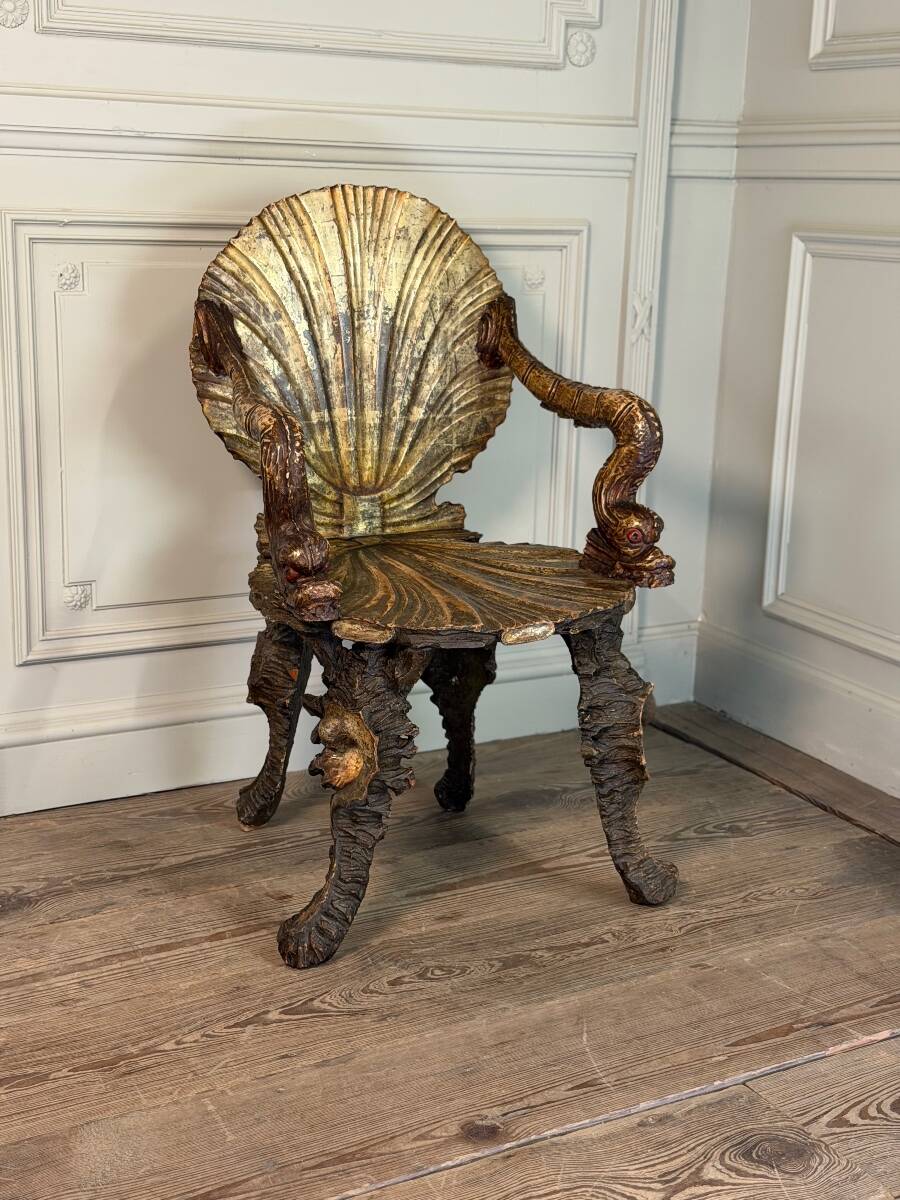 Venetian "Grotto" armchair in carved polychrome wood, silvered and gilded, circa 1890.