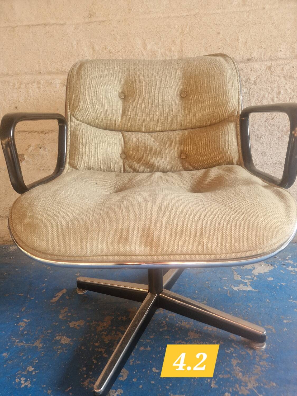 Set of 4 Charles Pollock style armchairs for Knoll