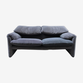 Maralunga sofa by Vico Magistretti for Cassina 80