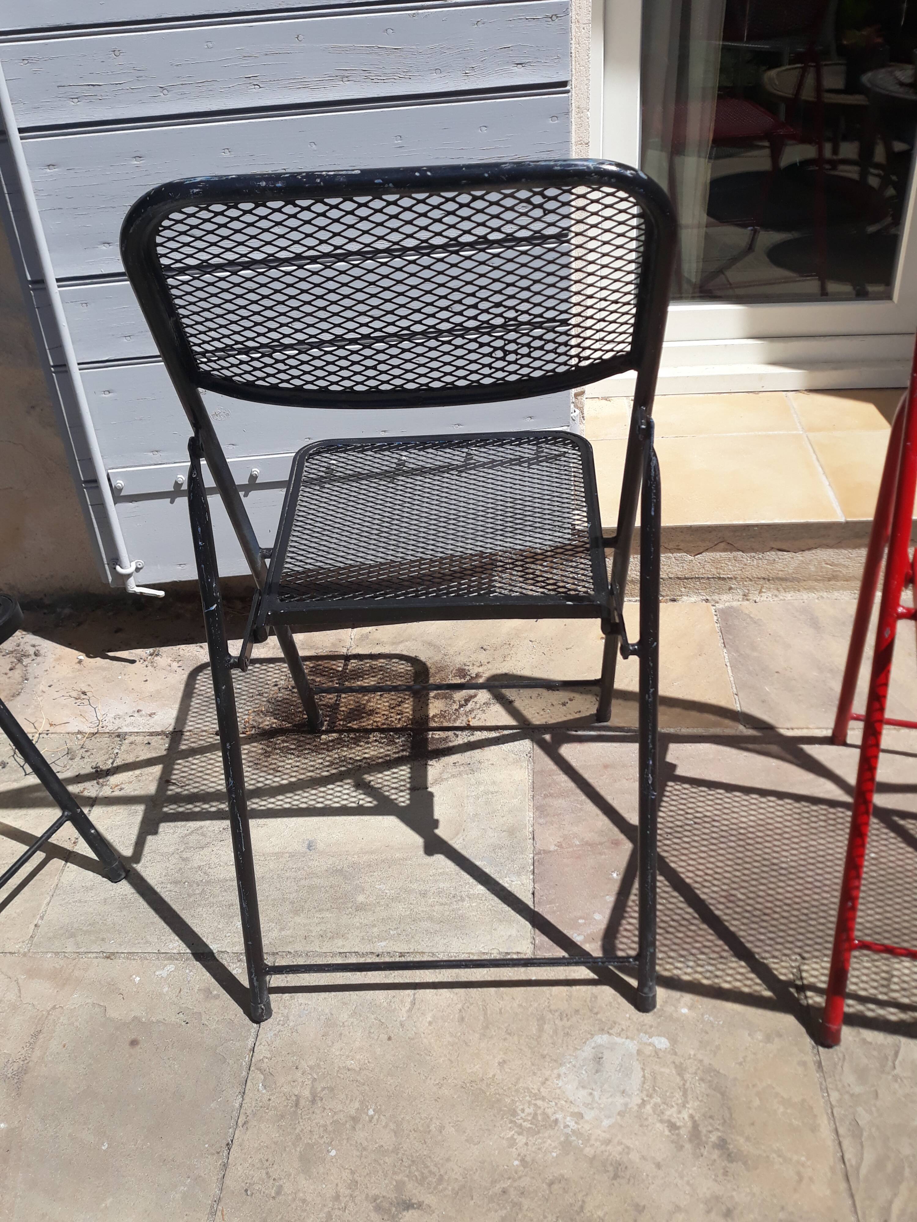 Set of 4 vintage metal folding chairs