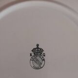 7 assiettes en porcelaine de Lunéville