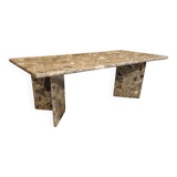 Table basse en pierre du Jura style marbre