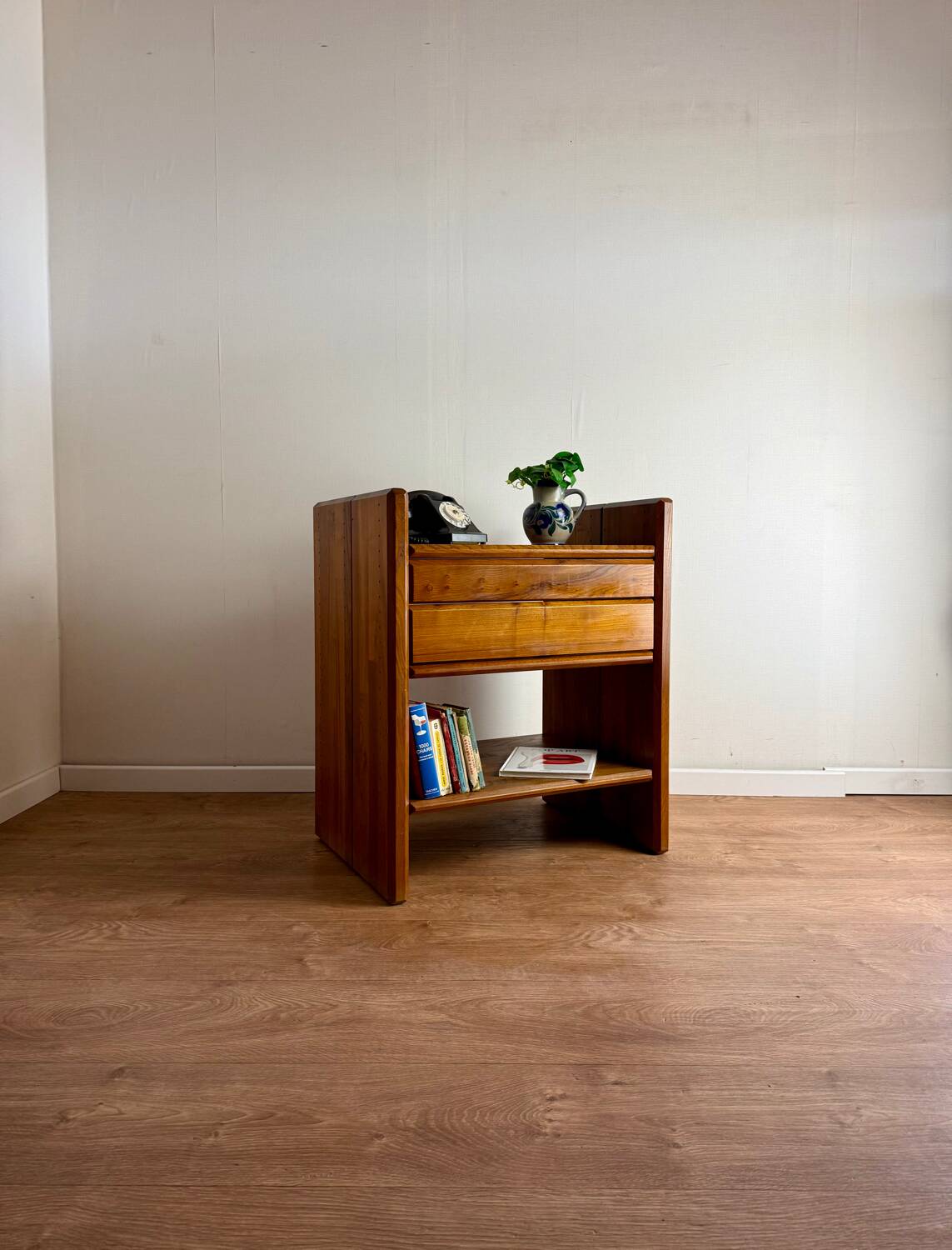 Element Library GO by Pierre Chapo 1980