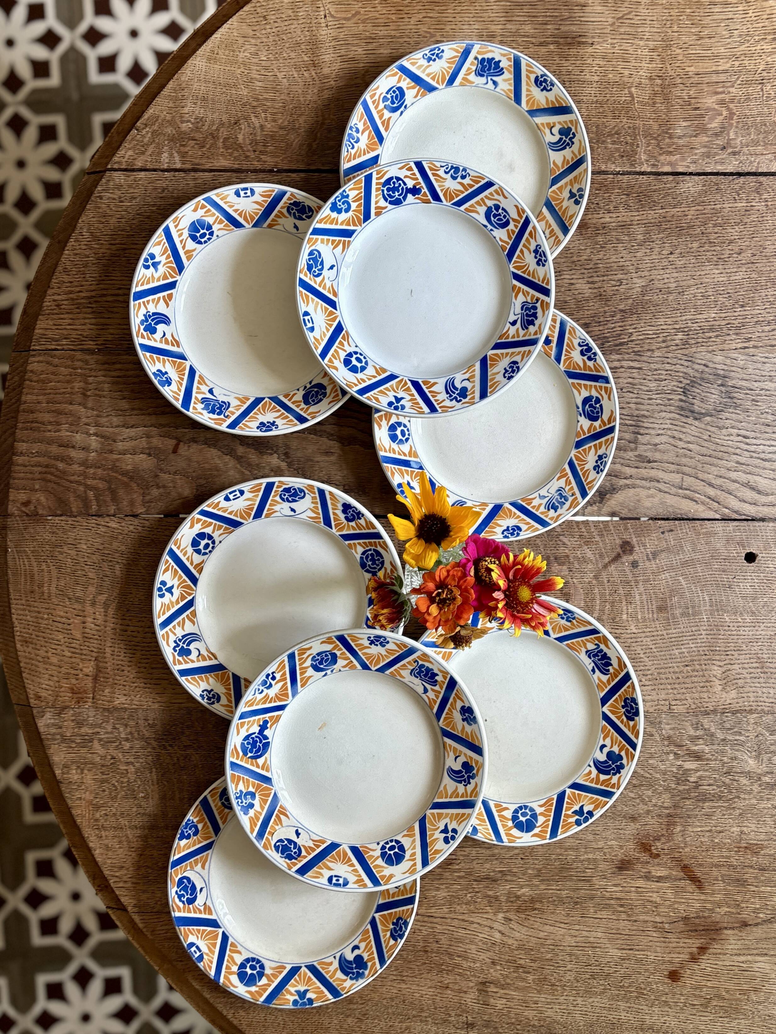 Set of 8 antique flat plates - Canada from Moulin des Loups