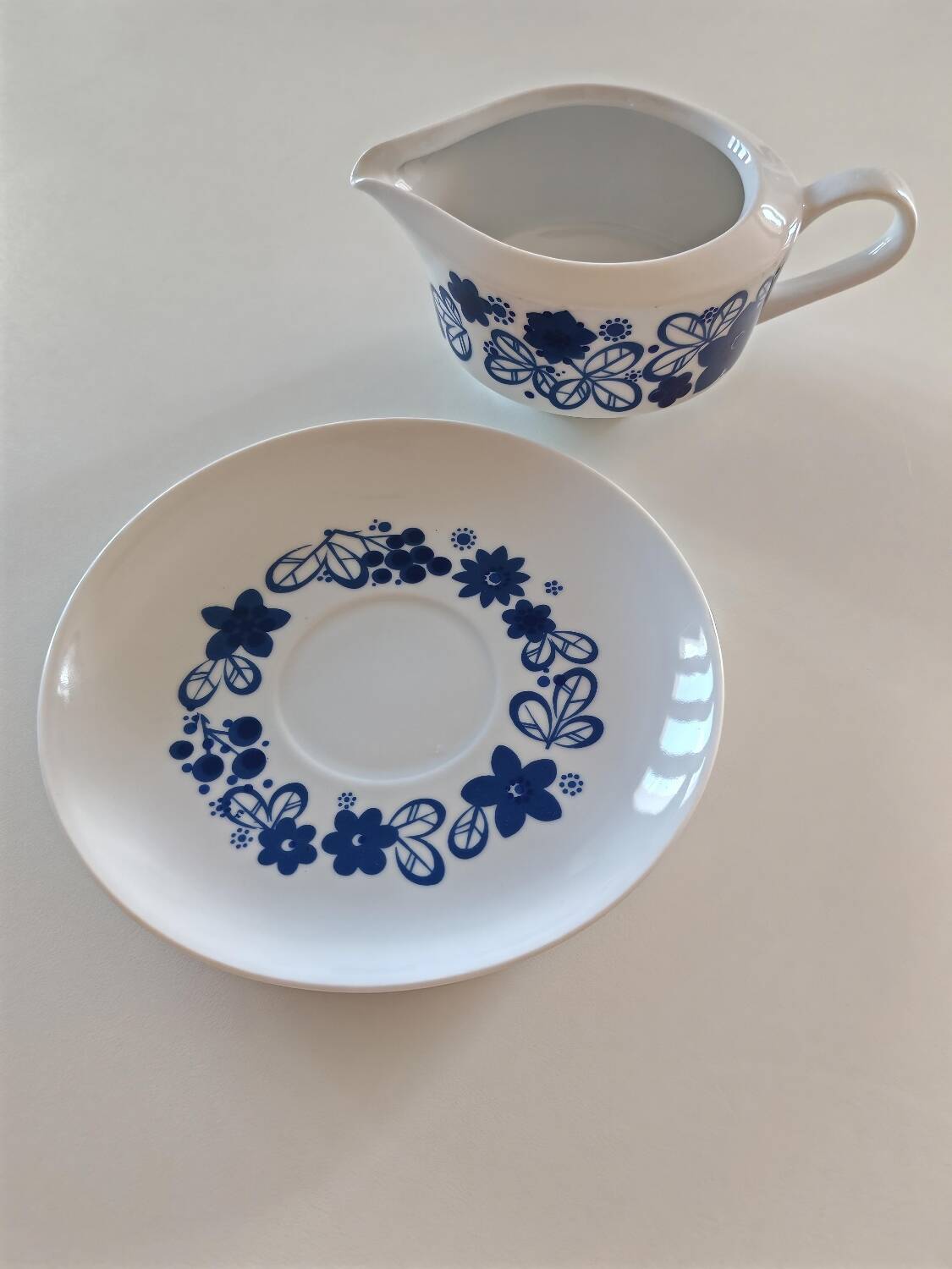Vintage dinnerware set