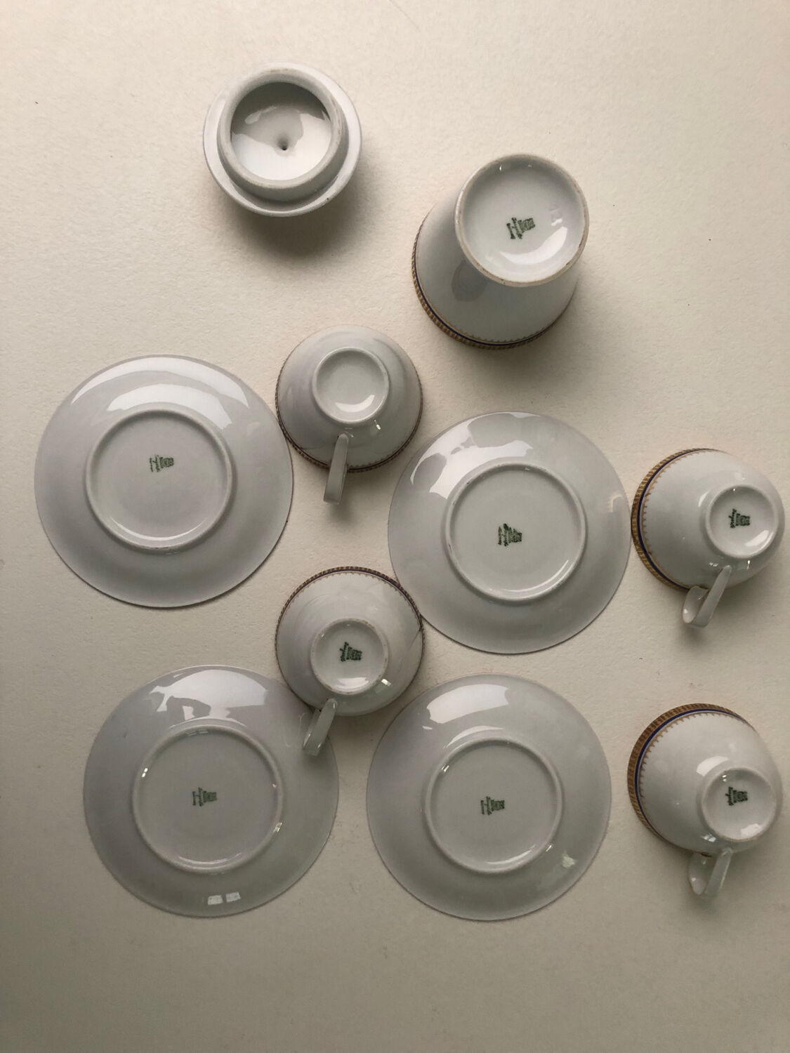 Coffee and sugar cups