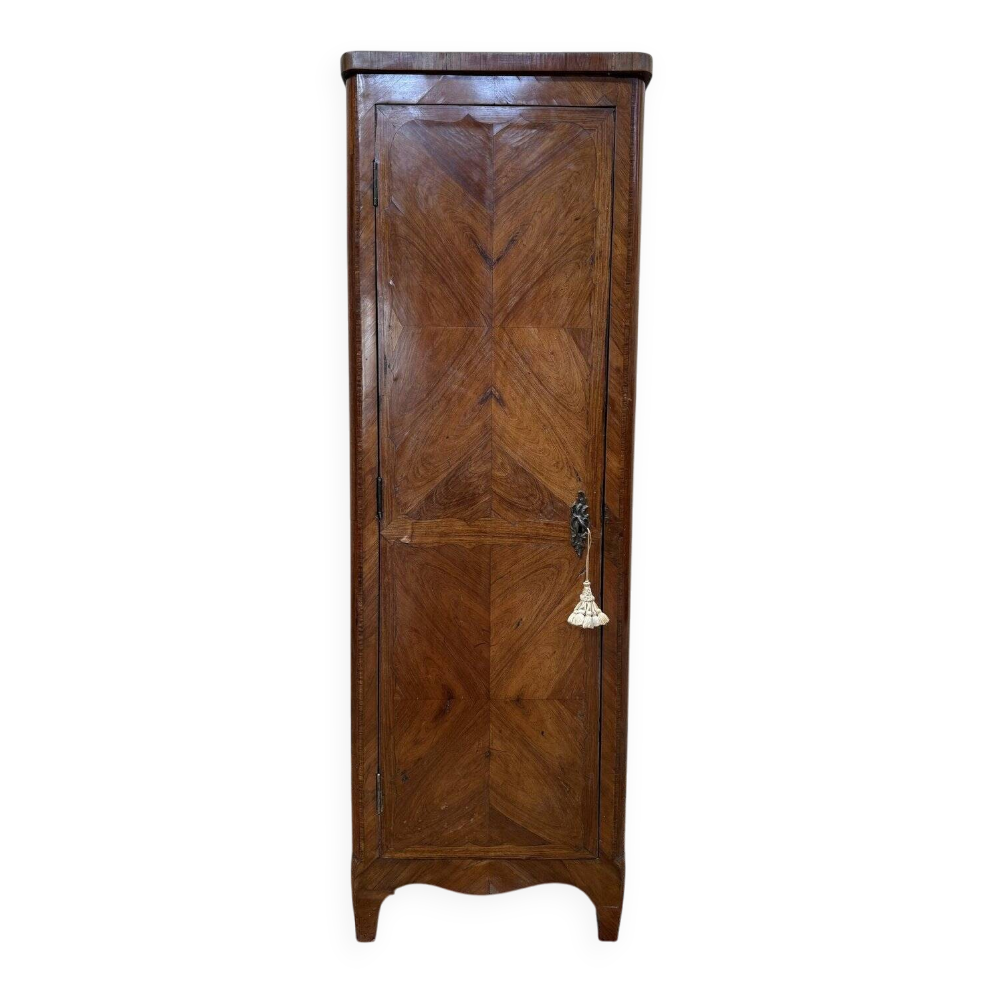 Cabinet - Bonnetière in marquetry in Transition style