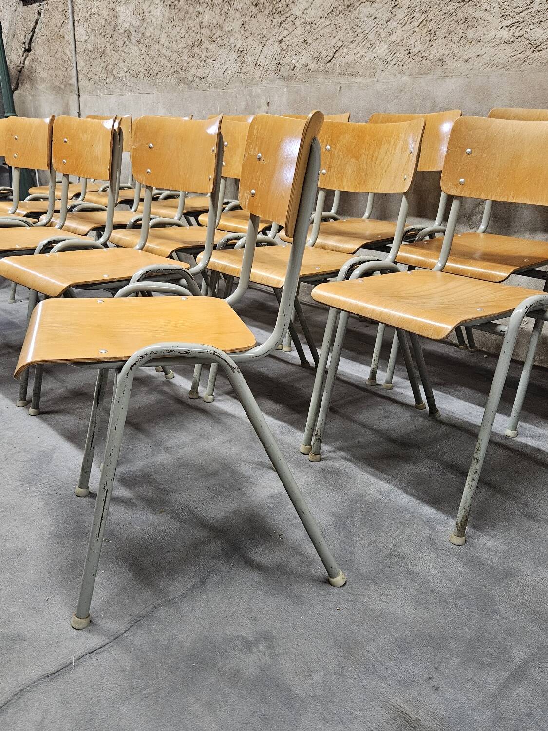 Lot of 18 vintage stackable bistro chairs 1970