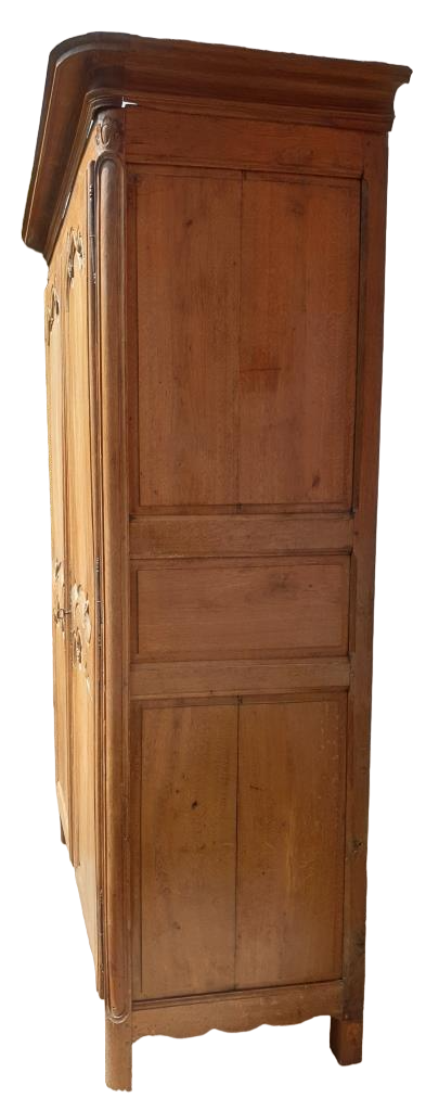 Wardrobe in oak XVIIIth