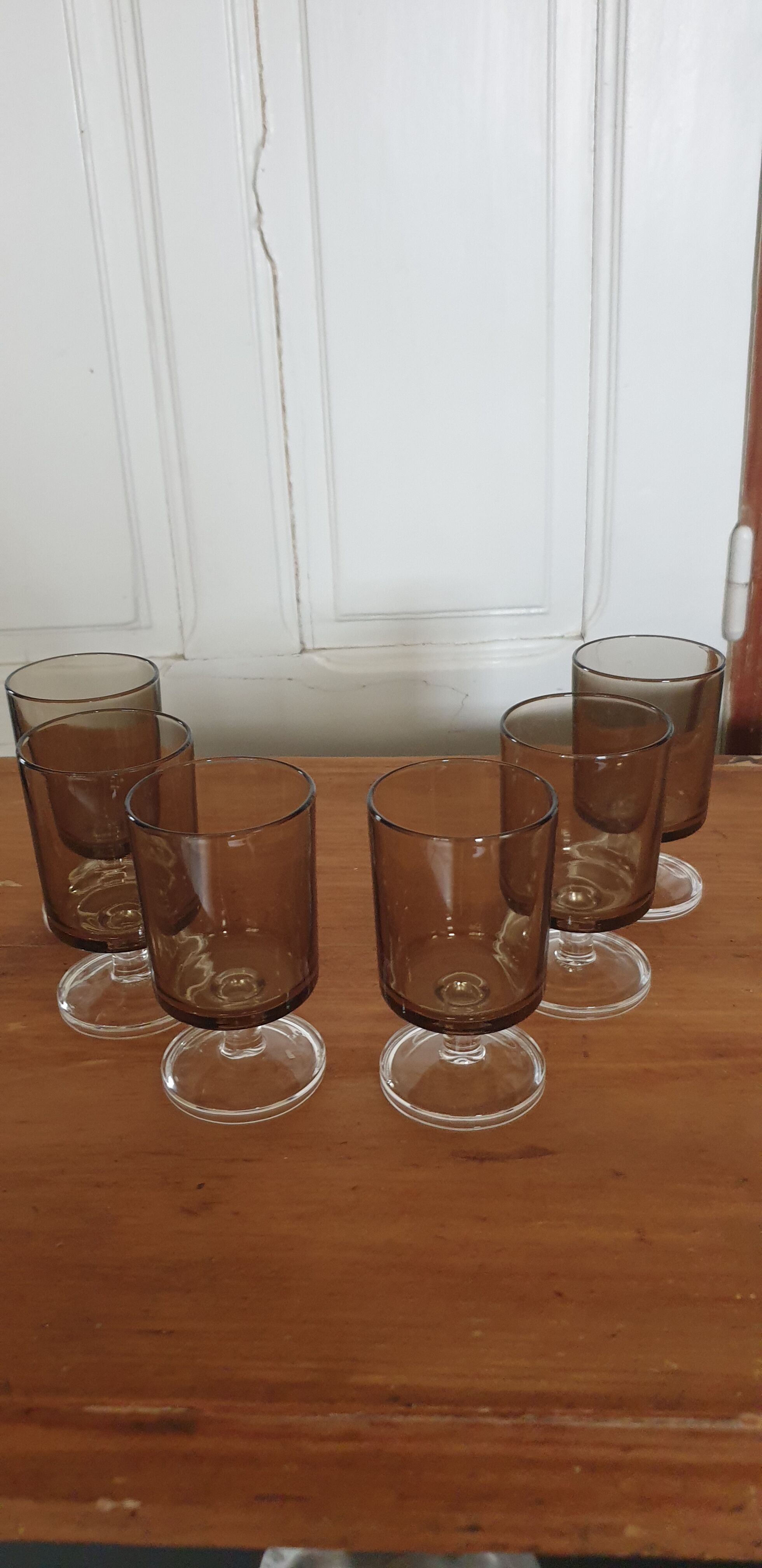 6 stemmed glasses