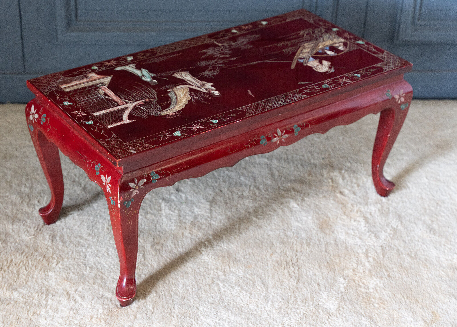 Lacquer coffee table 1960 China red background character decoration