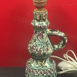 Ceramic lamp foot to be identified signed (helguen?). 21.5 hours of socket