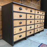 Trade cabinet with drawers